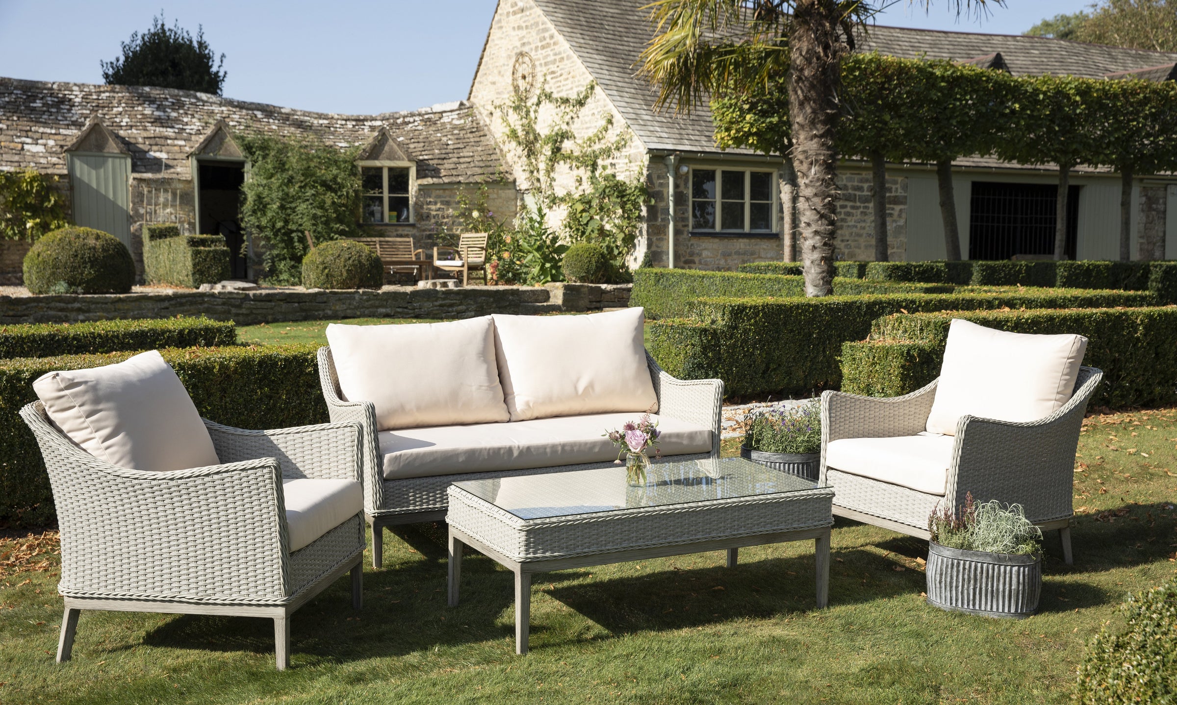 Outdoor Living - Gardenesque