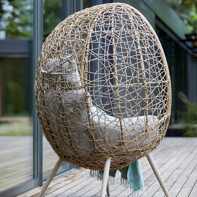 freestanding rattan egg chair