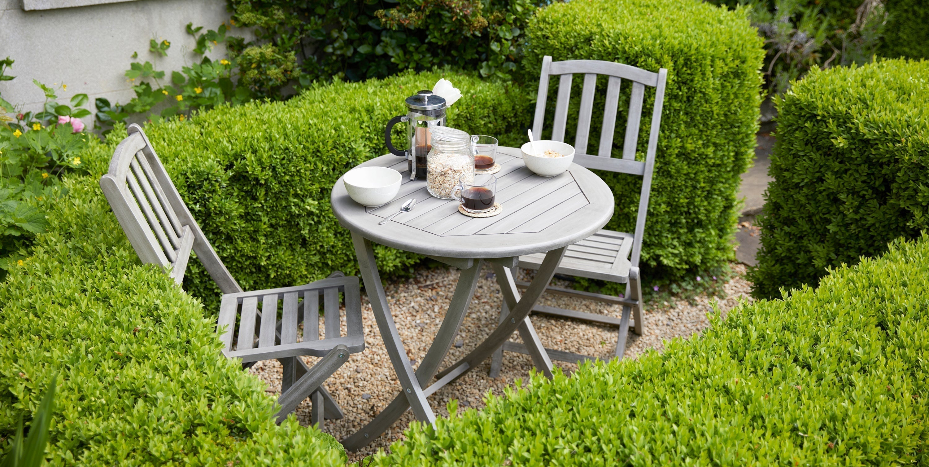 Garden Patio & Furniture Area