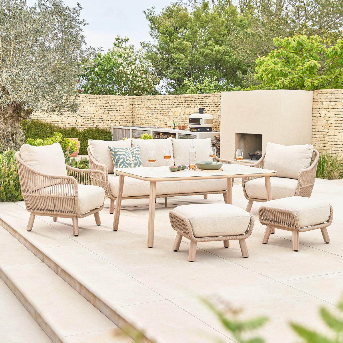 Casual Garden Dining Set