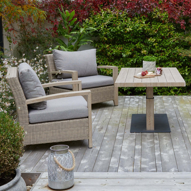5 seat grey rattan garden furniture set at Gardenesque