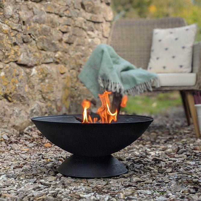 Hoole Cast Iron Fire Pit with Grill & Metal Poker - Gardenesque