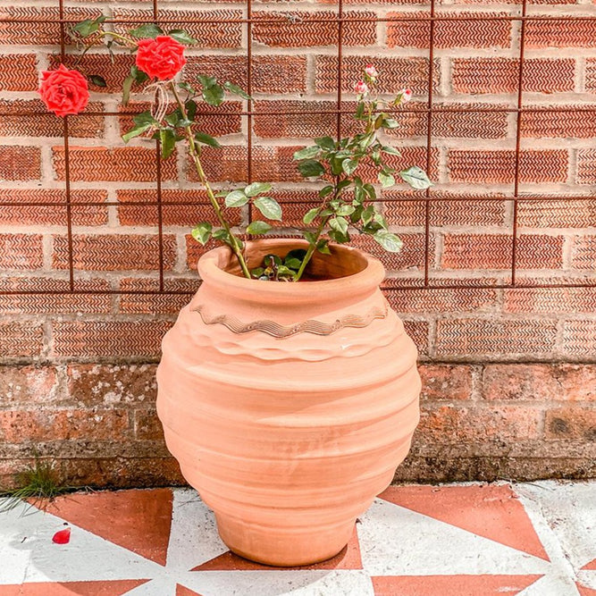 Extra large terracotta pot