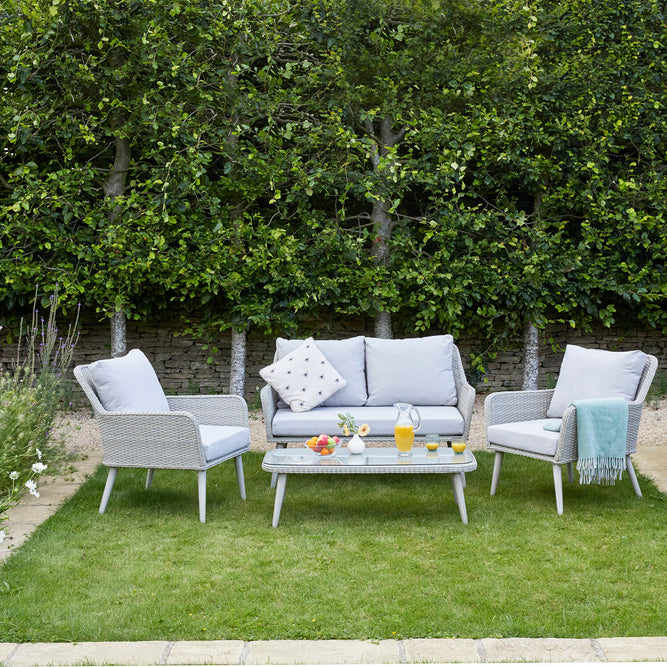 garden furniture set