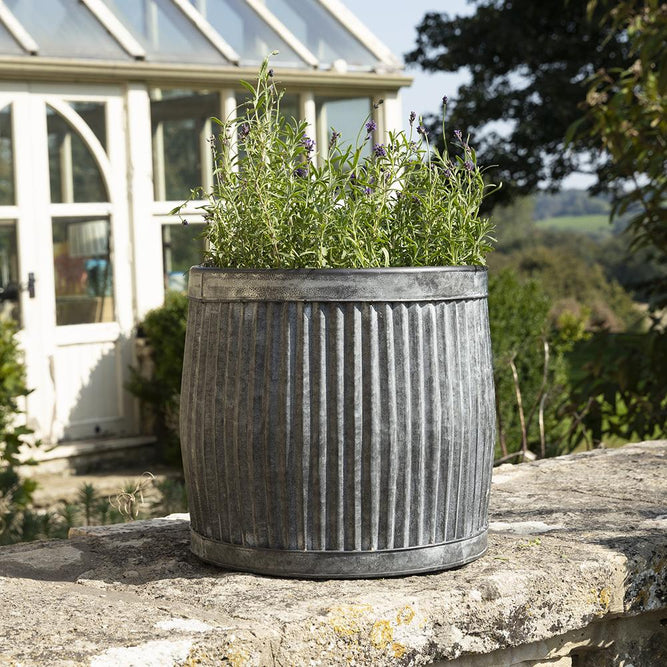 Round Metal Outdoor Plant Pot - 3 Sizes at Gardenesque